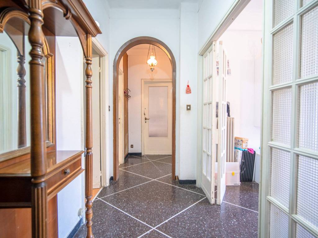 Appartamento a Genova in Via Remigio Zena - Foto 5