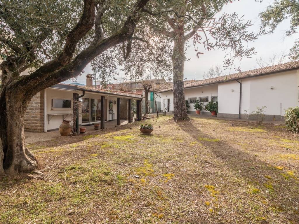 Villa a Viterbo in Via Alessandro Quadrani - Foto 4