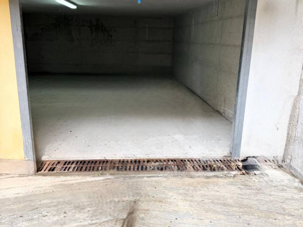 Box / garage a Castelsardo in Via Eleonora d'Arborea, 67 - Foto 2