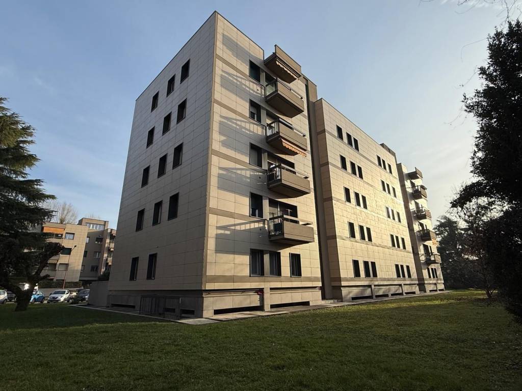 Appartamento a Brescia in Via Guglielmo Oberdan - Foto 3