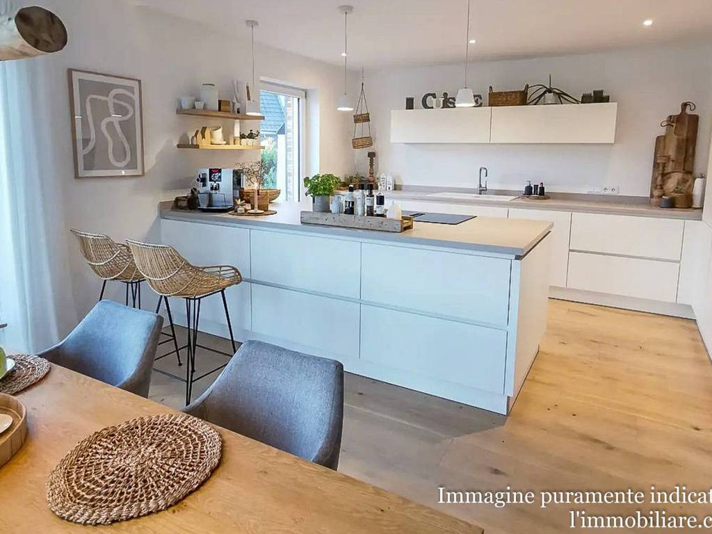 Appartamento a Verona in Via Don Carlo Steeb, 21 - Foto 2