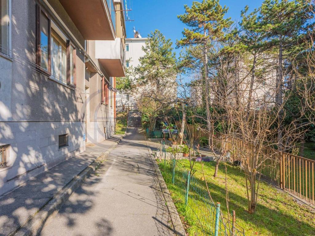 Appartamento a Trieste in Via Giorgio Pitacco, 29 - Foto 2