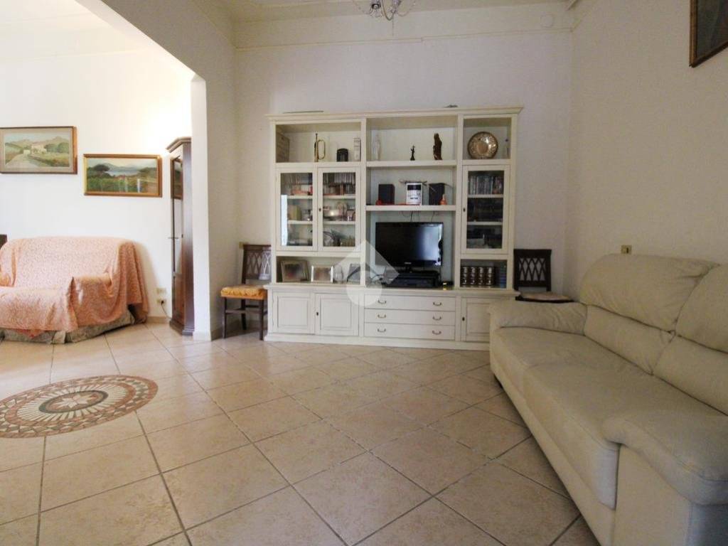 Appartamento a Prato in Via Vincenzo da Filicaia - Foto 2