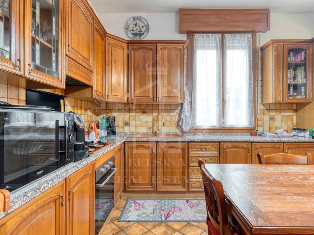 Appartamento a Casalecchio di reno in Via Bazzanese, 44 - Foto 3