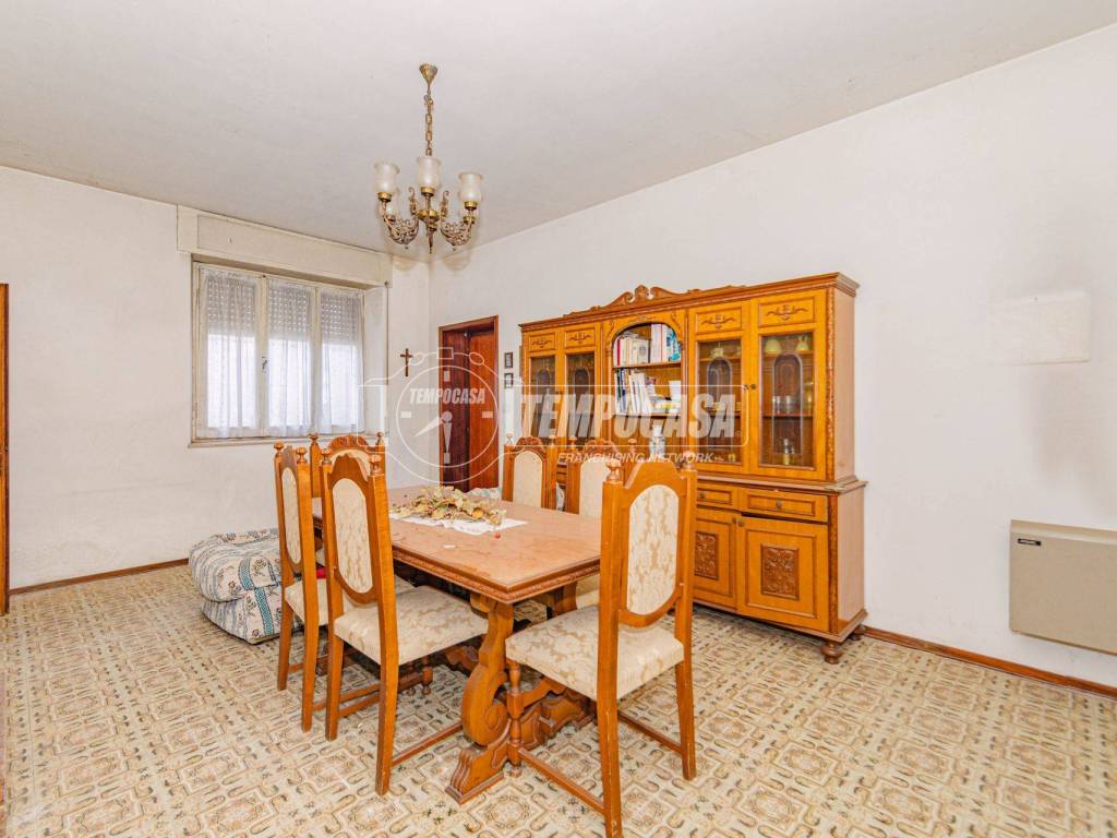 Casa indipendente a Cilavegna in Via Giuseppe Campana 71 - Foto 3