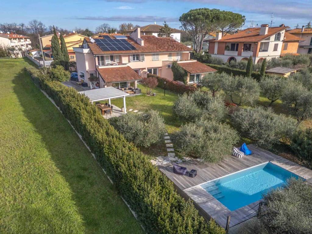 Villa a Bientina in Via Guittone d'Arezzo, 9 - Foto 2