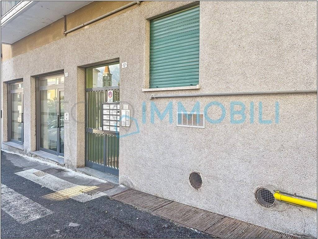 Appartamento a Valmadrera in via francesco rocca, 17 - Foto 2