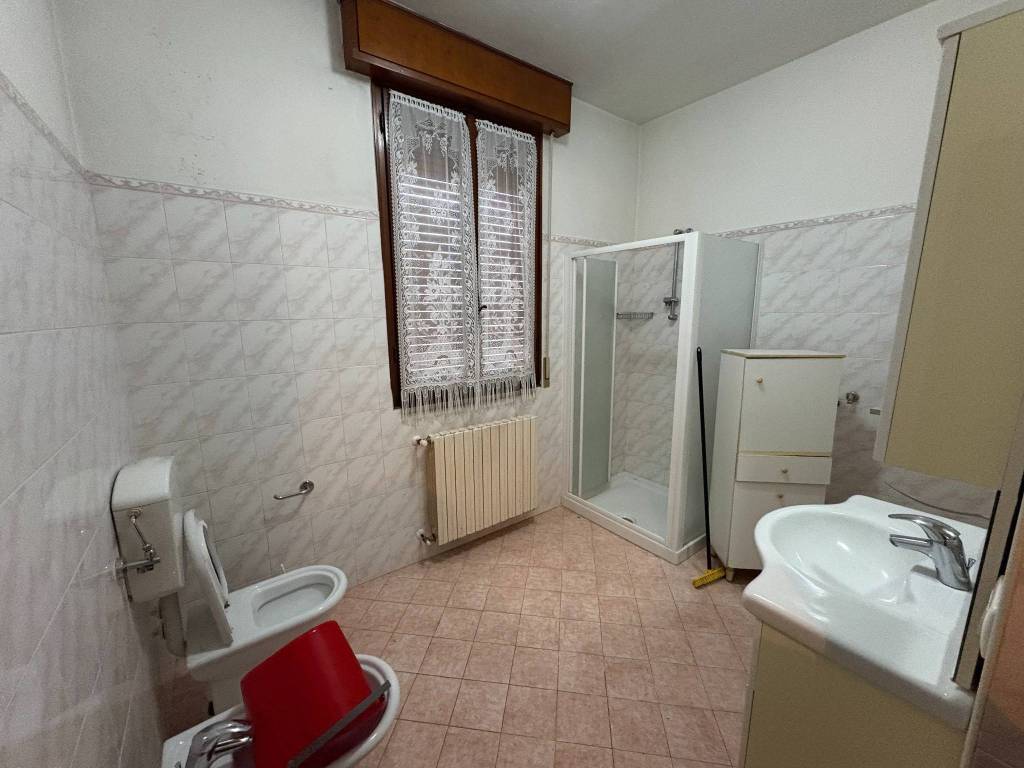 Appartamento a San possidonio in Piazza Don Giuseppe Andreoli, 29 - Foto 5