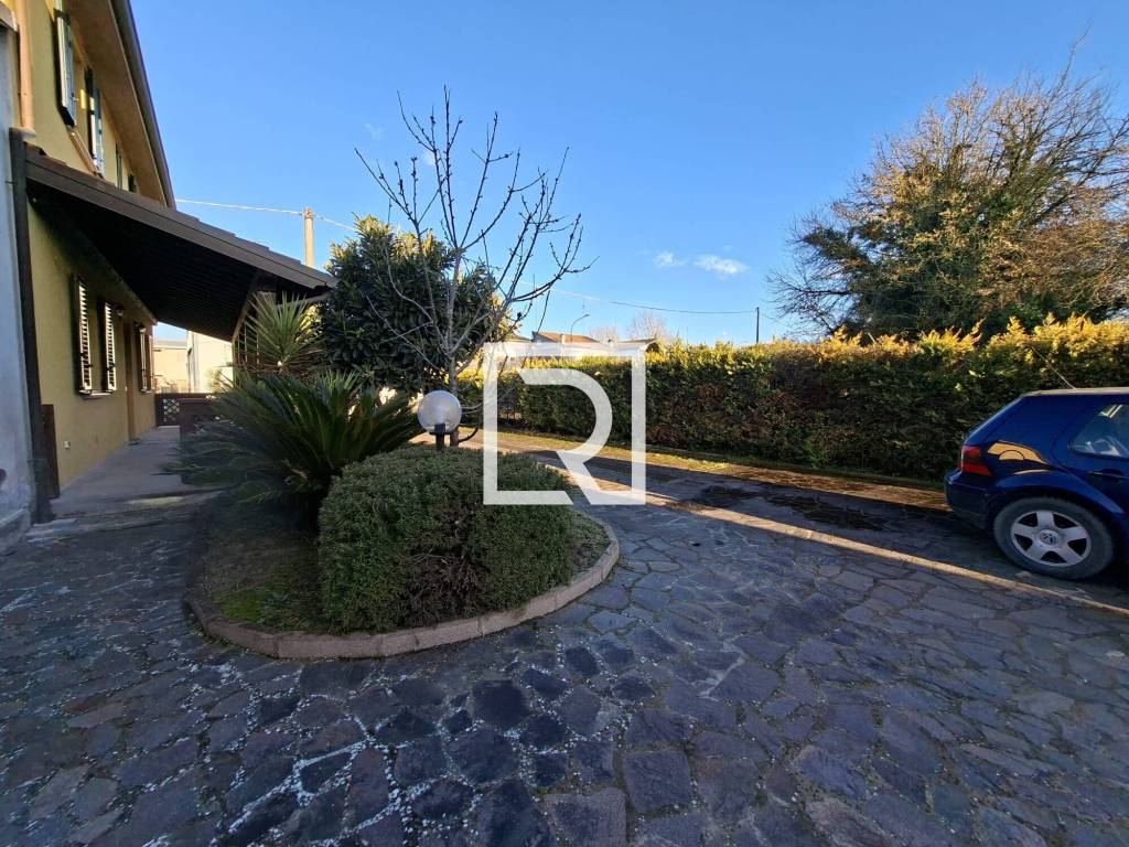 Villa a Russi in Via Fiumazzo, 29 - Foto 2