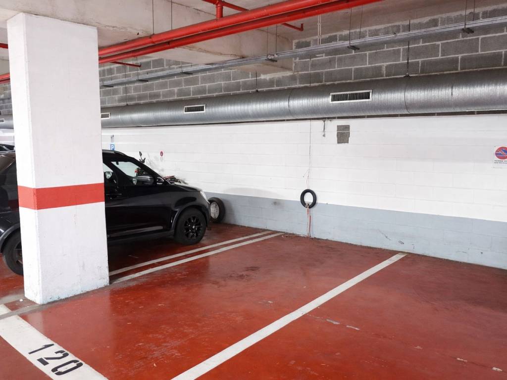 Box / garage a Genova in Piazza della Vittoria - Foto 2