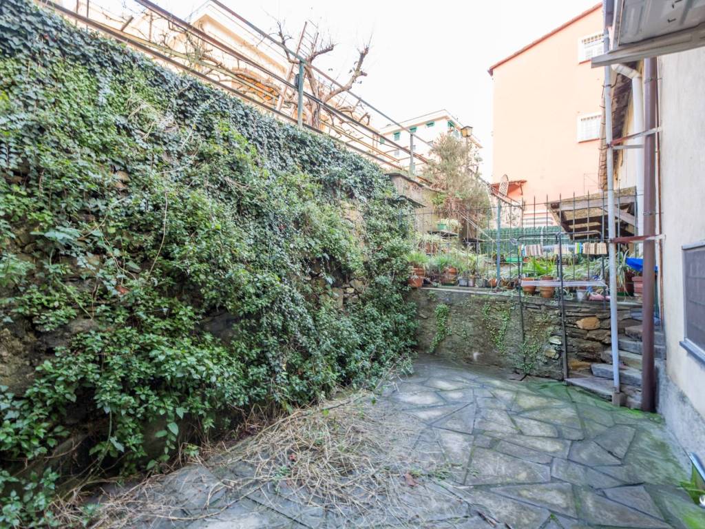 Casa indipendente a Genova in Via Romana di Quarto, 15 - Foto 3