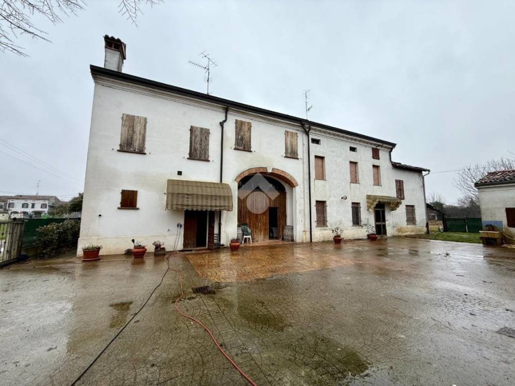 Villa a Gualtieri in Viottolo Ex Scuole, 1 - Foto 2