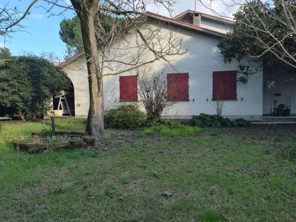 Villa a Ravenna in Via Gioacchino Strocchi - Foto 2