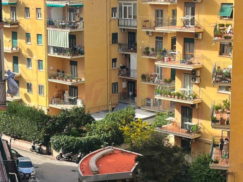 Appartamento a Napoli in Via Michelangelo da Caravaggio - Foto 4