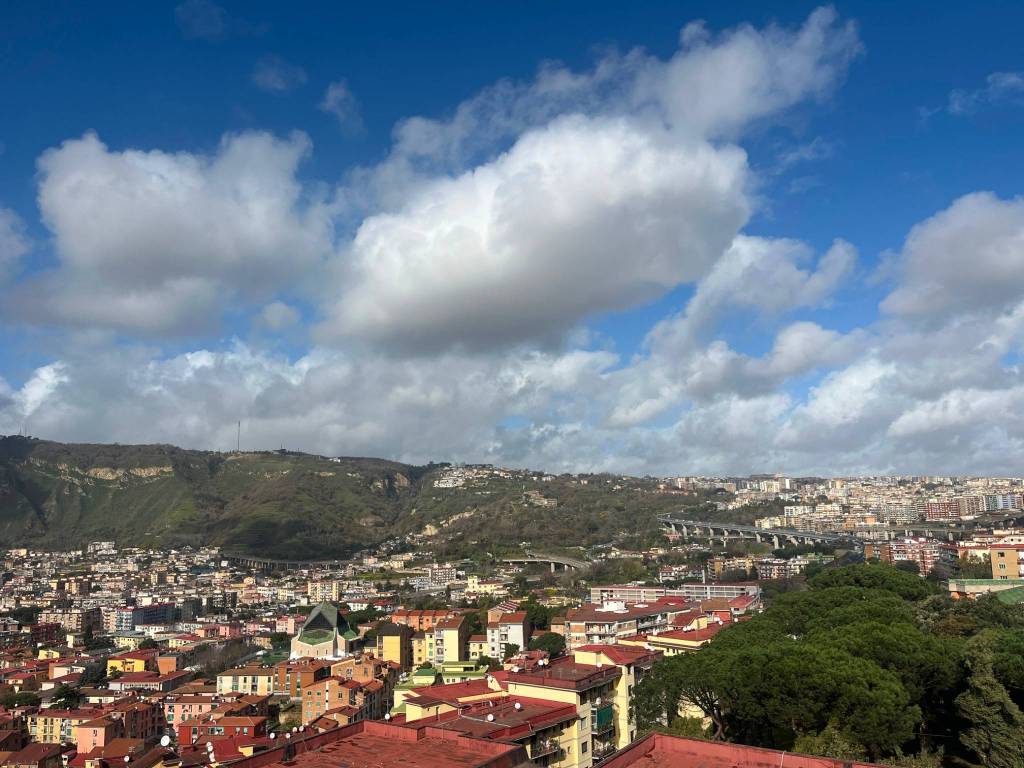 Appartamento a Napoli in Via Michelangelo da Caravaggio - Foto 5