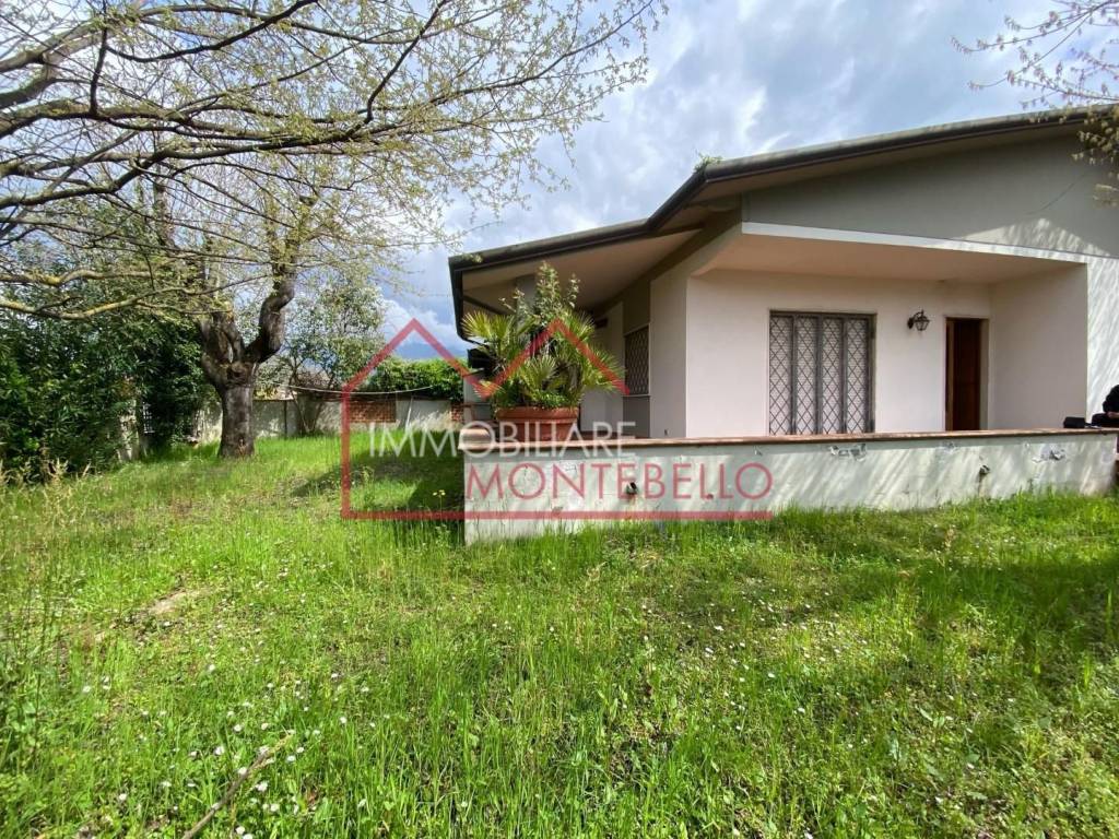 Villetta a schiera a Pietrasanta in Via Tonfano - Foto 2