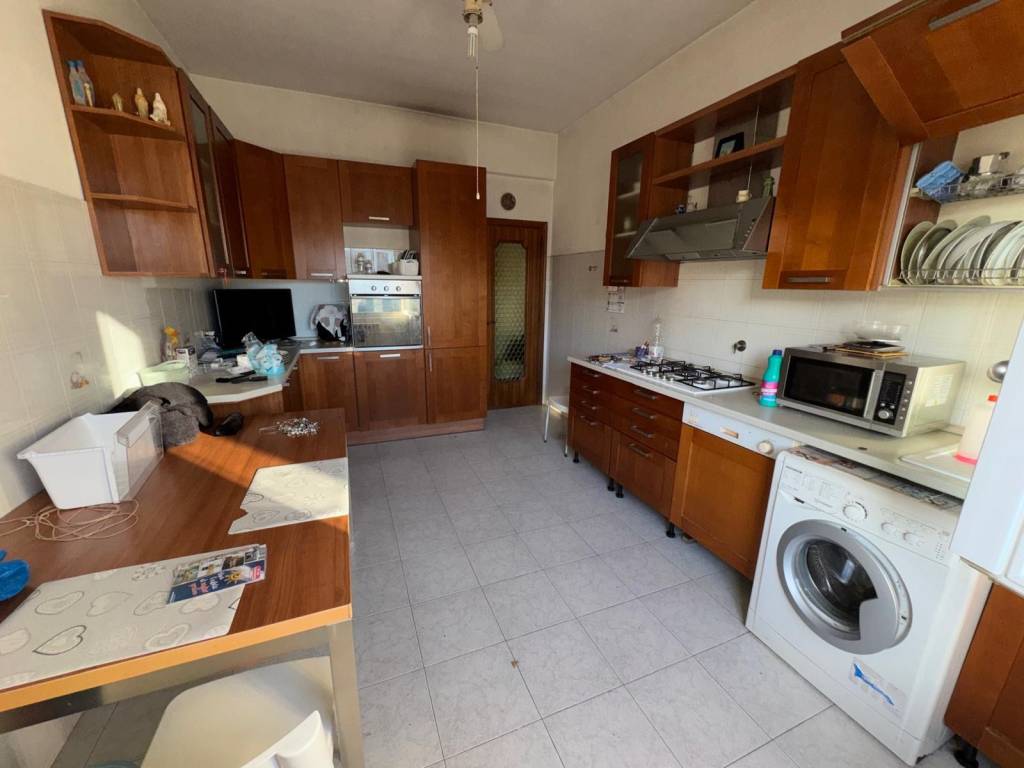 Appartamento a Genova in Via Generale Manfredo Fanti, 9 - Foto 4