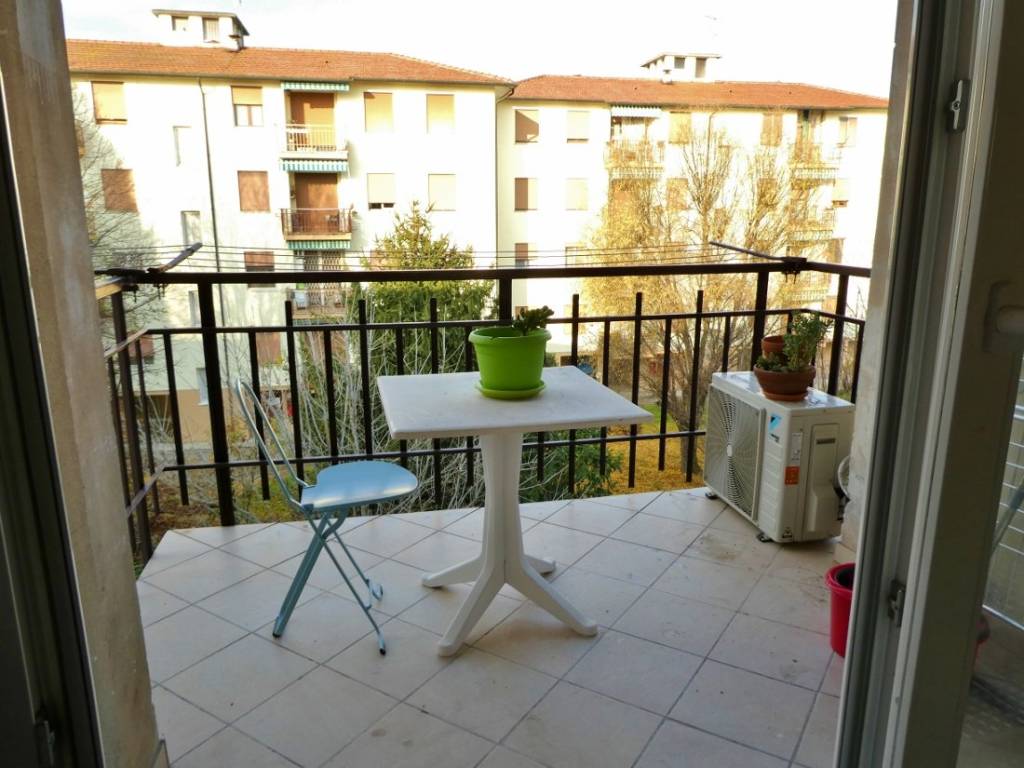 Appartamento a Vicenza in Via Lago di Lugano - Foto 4