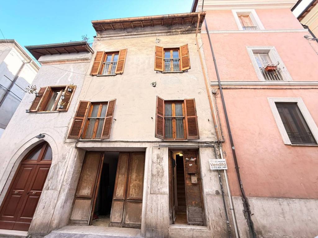 Casa indipendente a Rieti in via porta conca, 22 - Foto 2