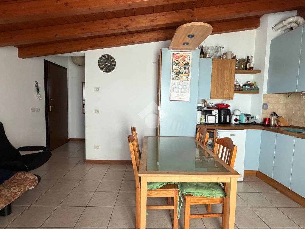 Appartamento a Grassobbio in Via Traversa Capannelle, 17 - Foto 4