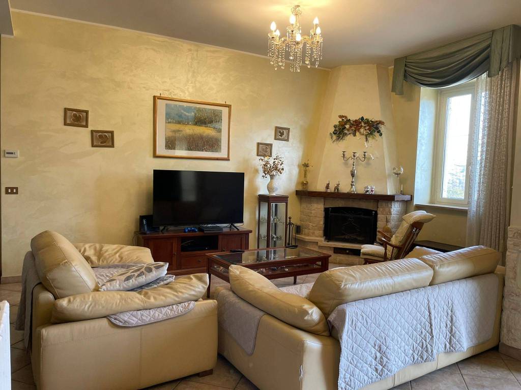 Villa a Gallicano nel lazio in Via Mainello, 19 - Foto 4