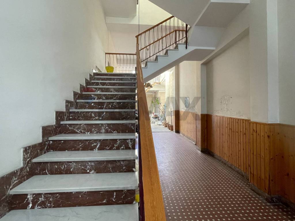 Casa indipendente a Giarre in Via Carolina - Foto 2