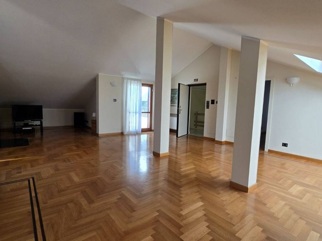 Appartamento a Asti in Strada del Fortino - Foto 2