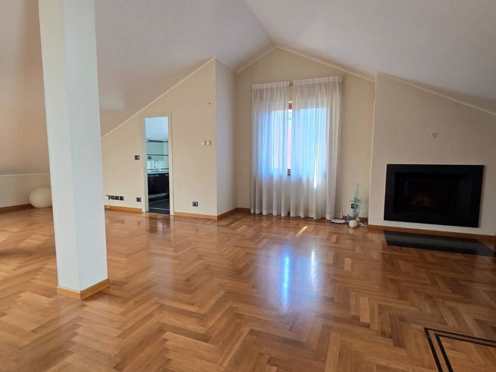 Appartamento a Asti in Strada del Fortino - Foto 4