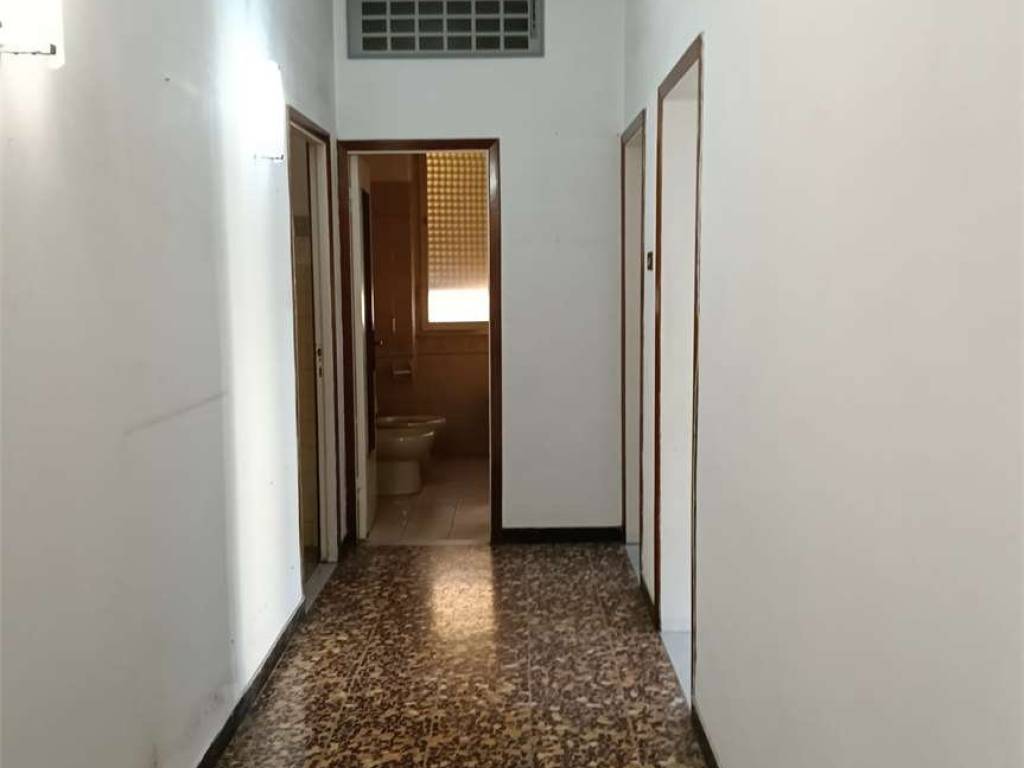 Appartamento a Livorno in via filippo venuti, 1 - Foto 2