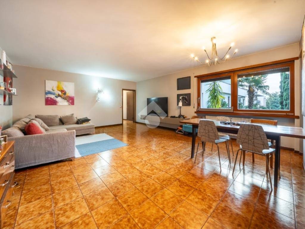 Appartamento a Riva del garda in Viale Nino Pernici - Foto 5