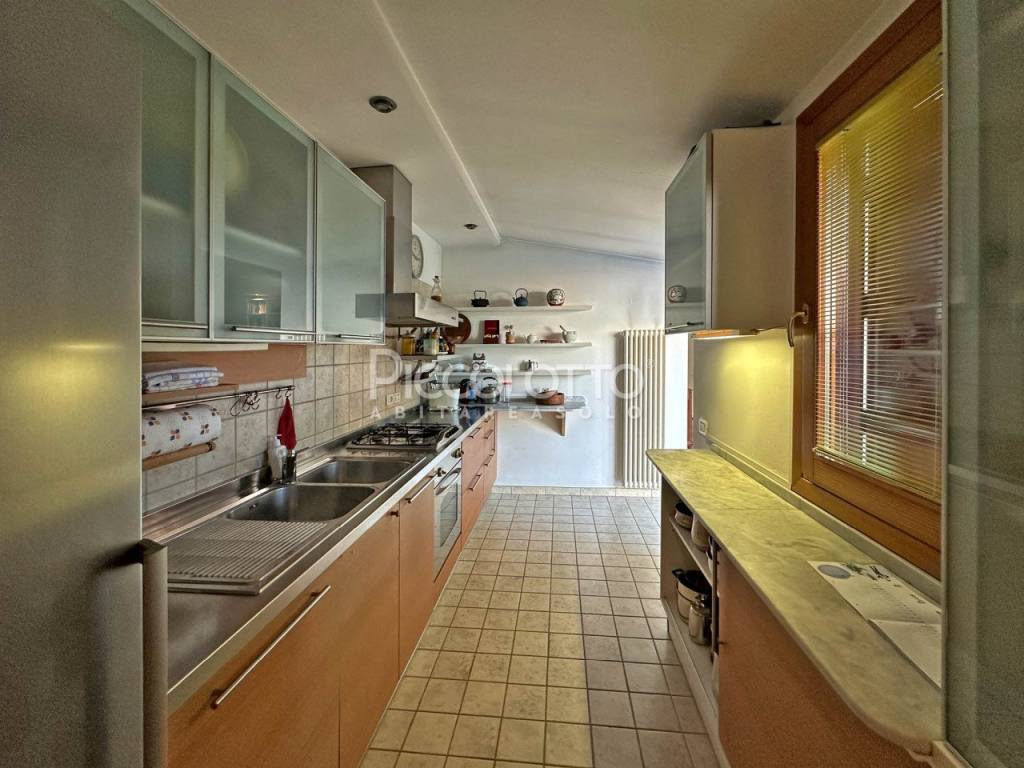 Appartamento a Asolo in via Leonardo da Vinci - Foto 5
