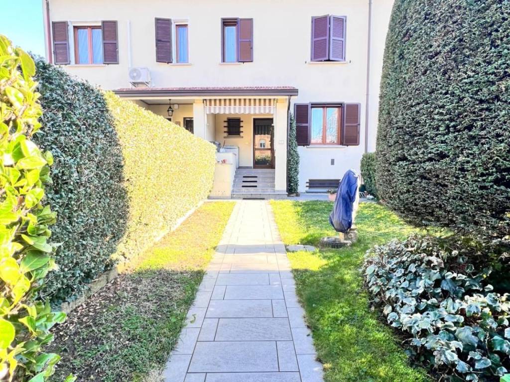 Villetta a schiera a Sant'ilario d'enza in Via Giacomo Matteotti - Foto 2