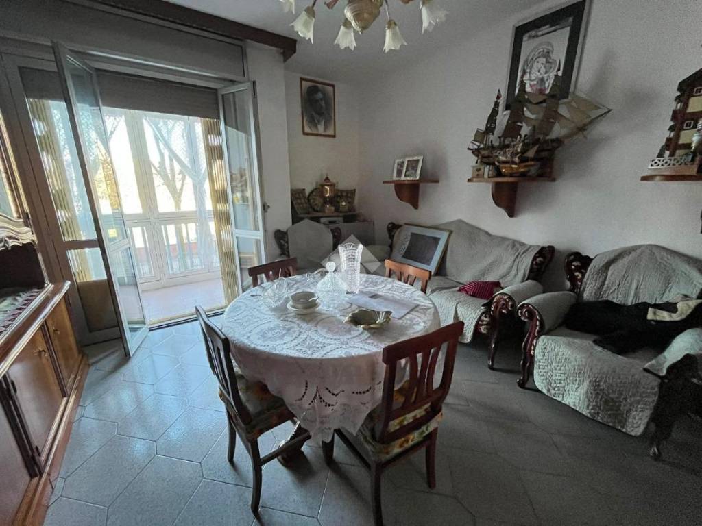 Appartamento a Corsico in Viale Italia - Foto 2