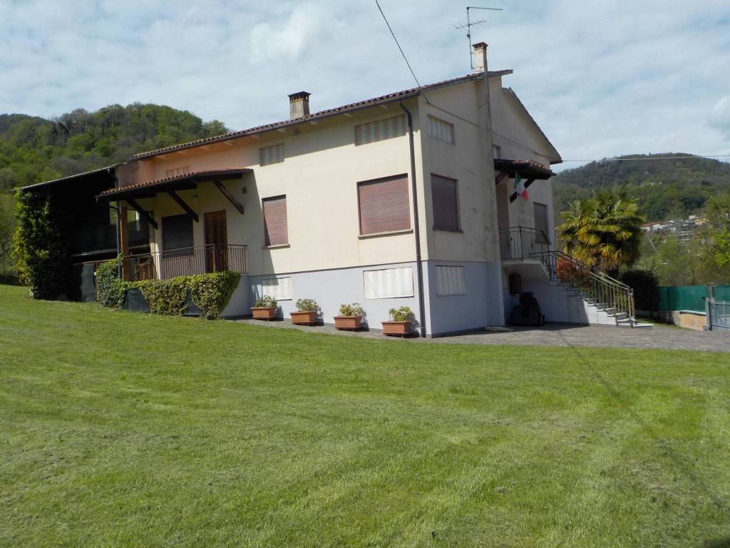 Villa a Valdagno in Contrada Piana di Là di Sotto - Foto 2