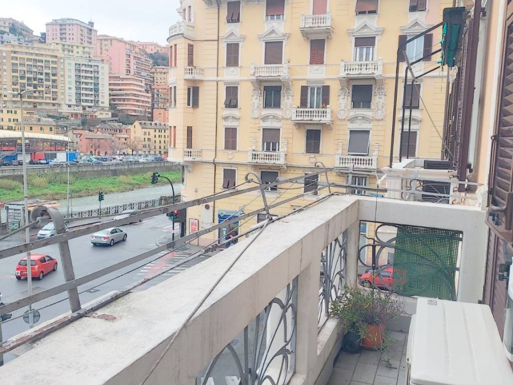 Appartamento a Genova in Via Monticelli - Foto 4