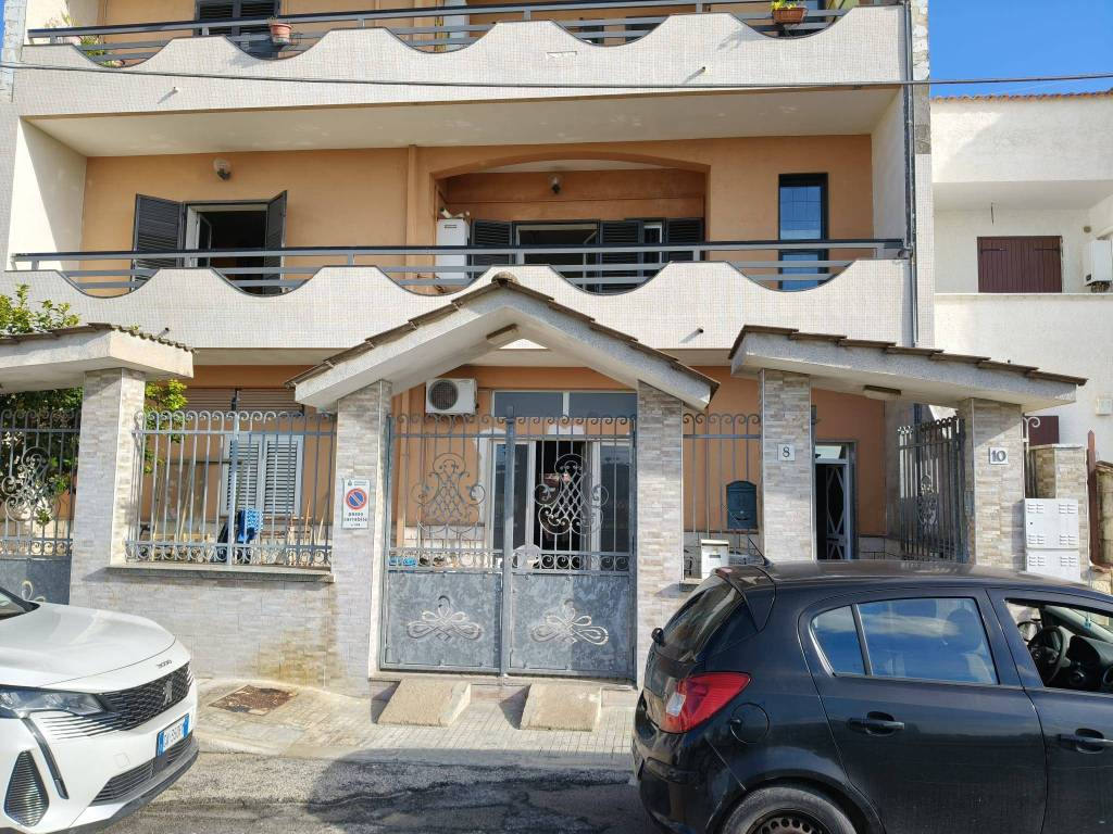 Appartamento a Monteiasi in Via Ugo Foscolo, 8 - Foto 2