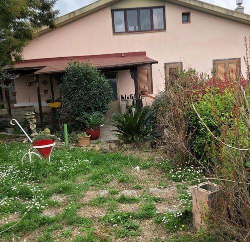 Villa a Grosseto in Strada Provinciale Barbaruta - Foto 2