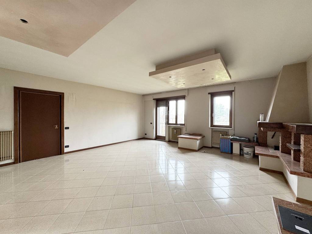 Appartamento a Thiene in Via Papa Giovanni XXIII, 15 - Foto 2