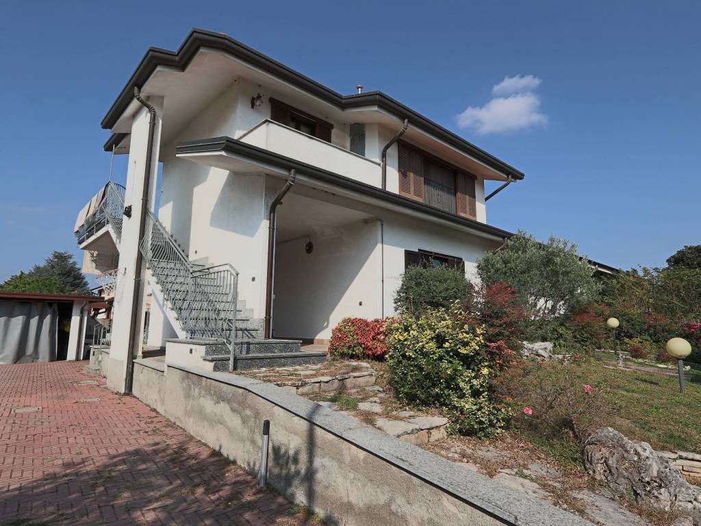 Villa a Arconate in Via IV Novembre - Foto 3