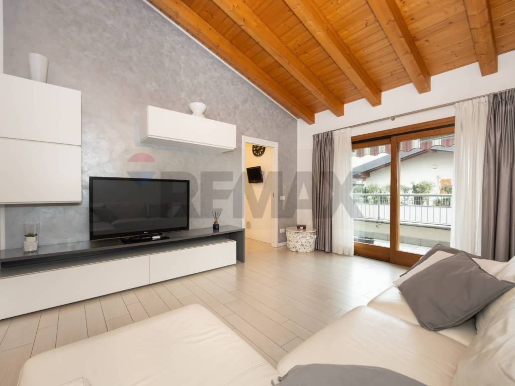 Appartamento a Trezzano rosa in Via Padre Marengoni, 29 - Foto 2