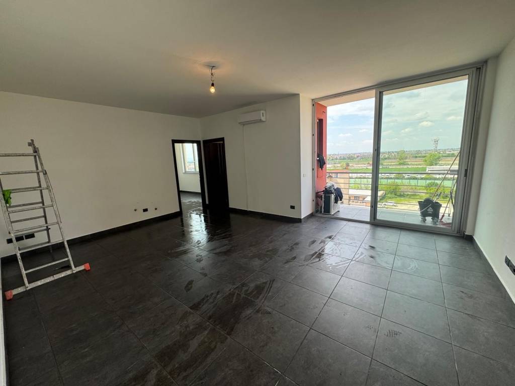 Palazzo / stabile a San nicola la strada in Viale Carlo III di Borbone, 156 - Foto 3