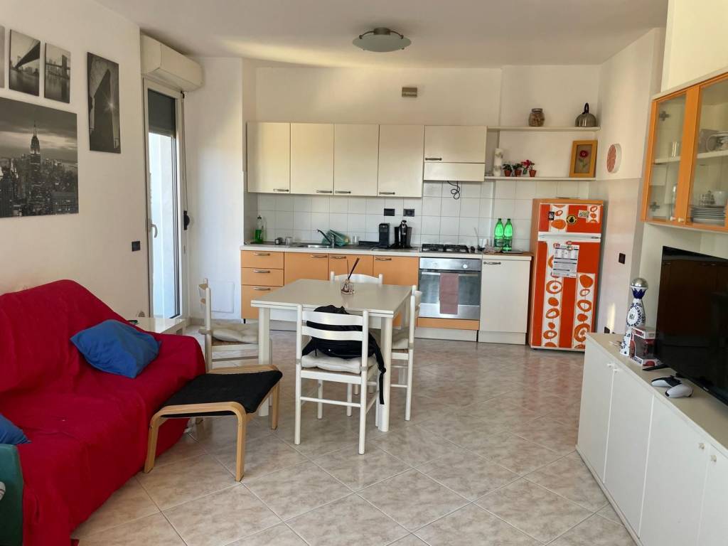 Appartamento a Savona in Piazza Santa Cecilia - Foto 2