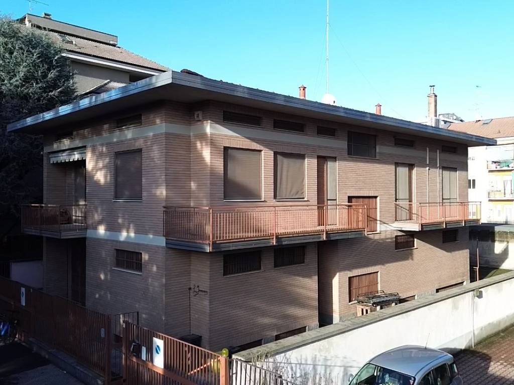 Villa a Novara in Via Verona, 22 - Foto 2