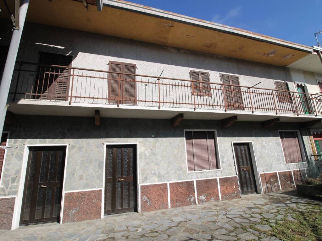 Casa indipendente a Lonate pozzolo in Via Edmondo De Amicis, 12 - Foto 5