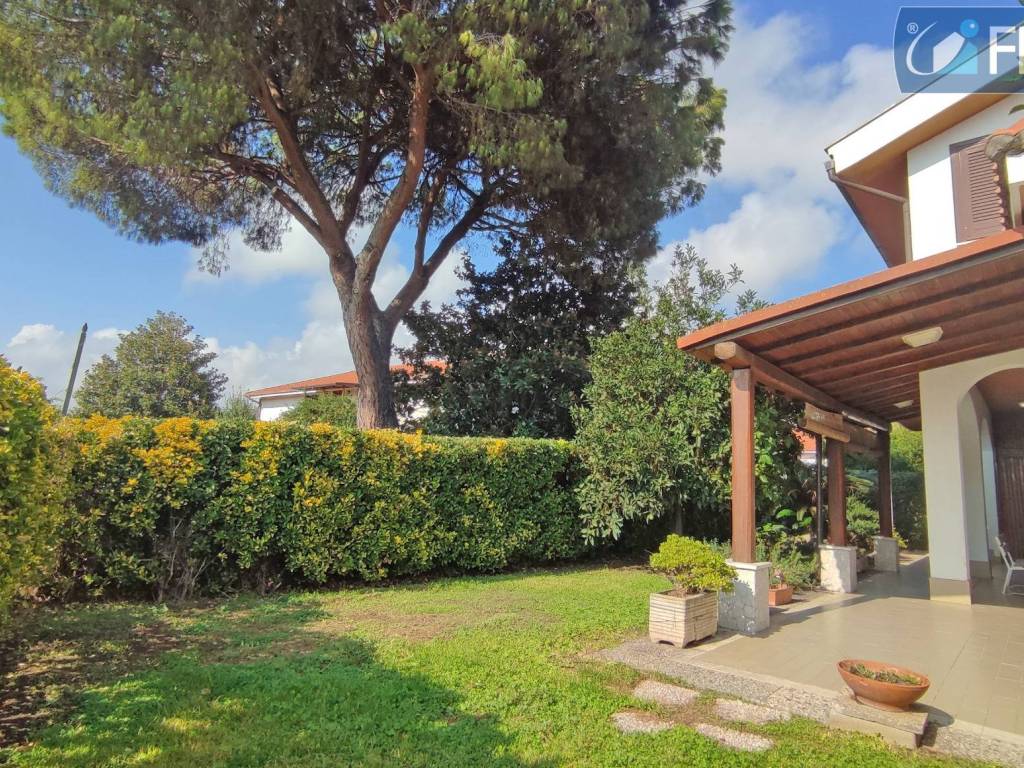 Villa a Cerveteri in Via Elio Lucci - Foto 2