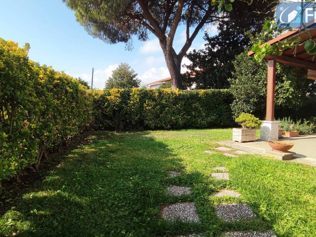Villa a Cerveteri in Via Elio Lucci - Foto 4