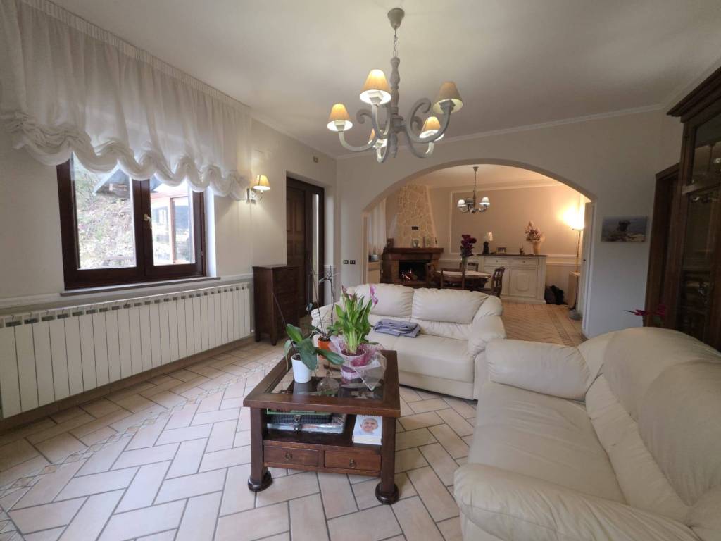 Villa a Cerreto di spoleto in Strada Comunale di Triponzo - Foto 3
