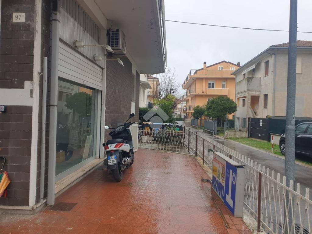 Immobile a Rimini in Viale Marconi, 97 - Foto 3