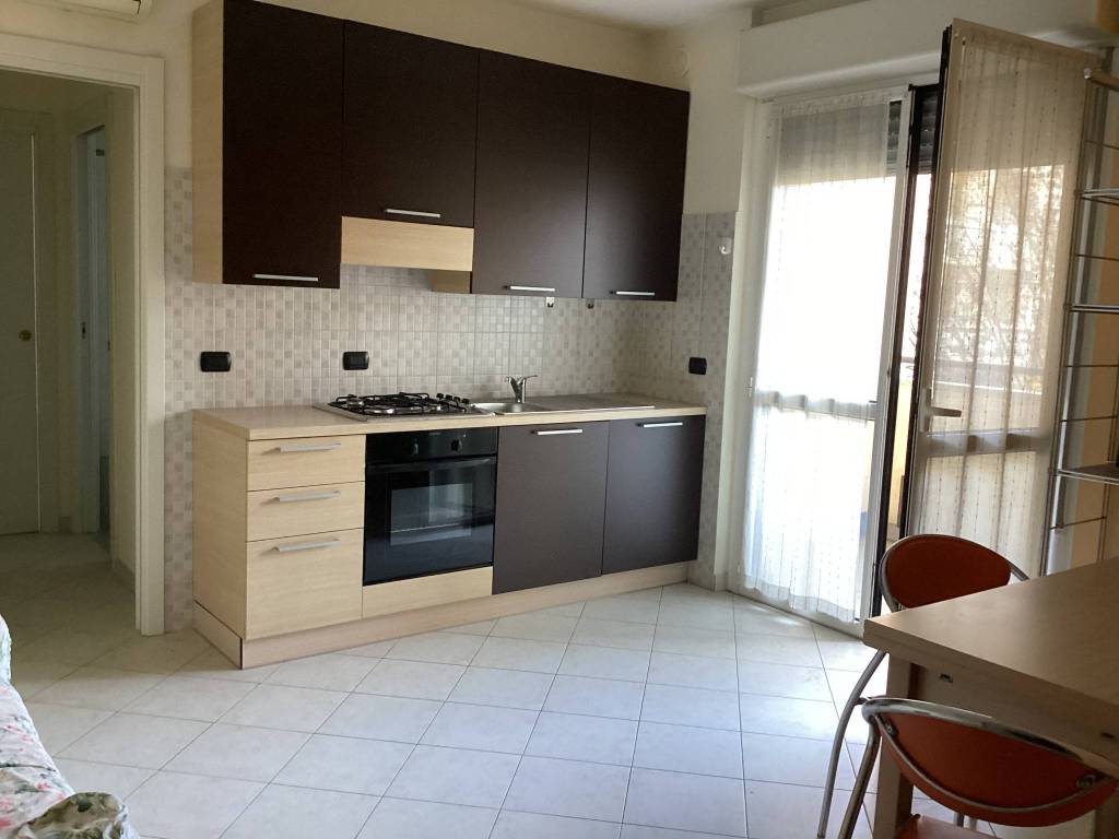 Appartamento a Castellanza in Via Giuseppe Garibaldi, 9 - Foto 2