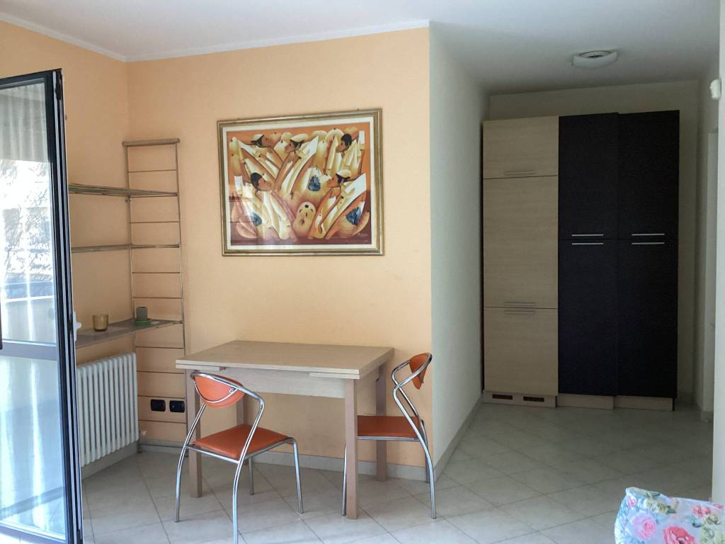 Appartamento a Castellanza in Via Giuseppe Garibaldi, 9 - Foto 4